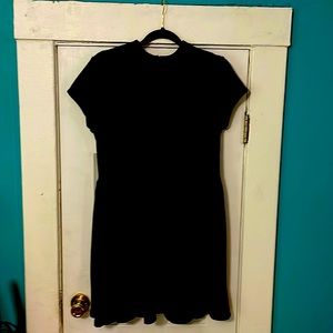 Black Short Sleeve dress. Rose textured stretchy fabric. Size XL.